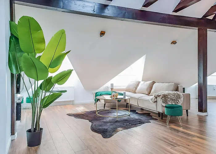 City-Vibes & Altstadtflair In Der Fussgaengerzone Mit Parkplatz Und Home Office