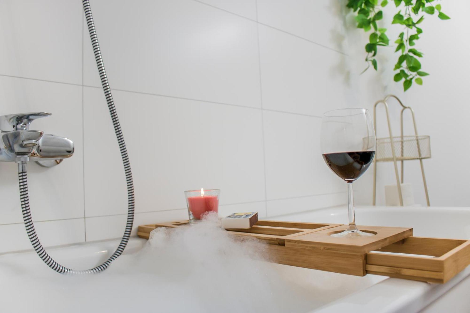 City-vibes & Altstadtflair In Der Fussgaengerzone Mit Parkplatz Und Office Apartamento