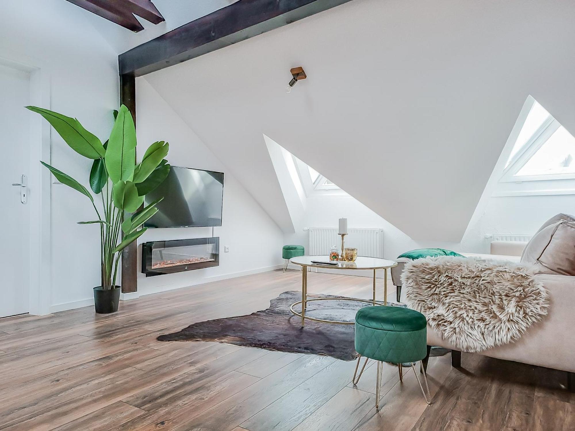 City-vibes & Altstadtflair In Der Fussgaengerzone Mit Parkplatz Und Office *